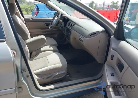 2004 Ford Taurus Ses z USA, uszkodzony, nr VIN 1FAFP55244G196010